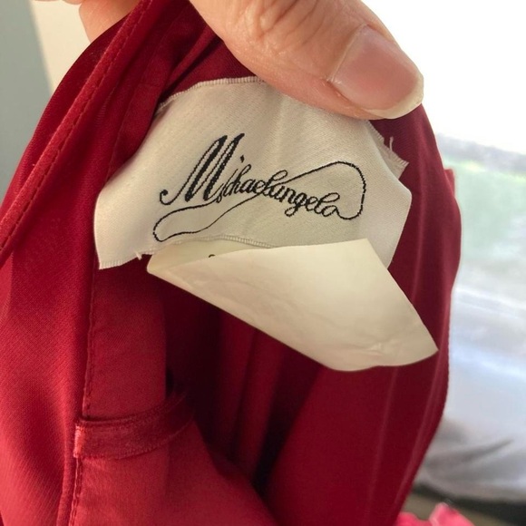 Elegant Burgundy Evening ball Dress with ruching and bow detail NWT 12 - Picture 4 of 6